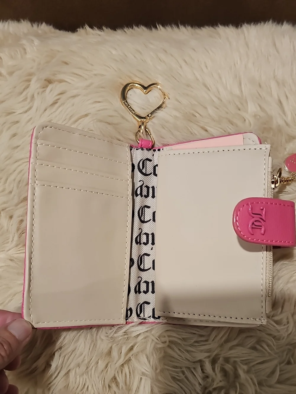 Juicy Couture Good Times Hot Pink Embossed Card Holder with Gold Heart Charm NWT